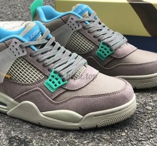 MATERIALS RETAIL Jordan PK READY GOD TO SHIP 4 Undefeated Olive Travis Scott 0510